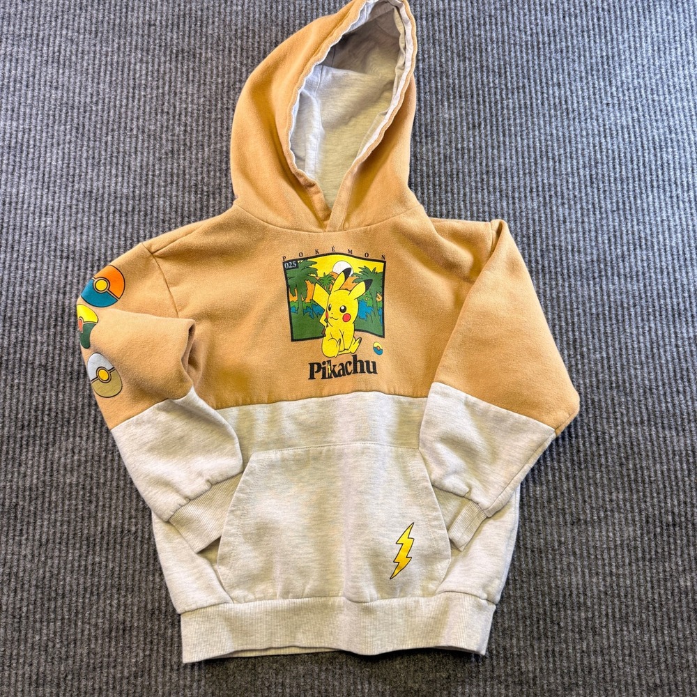 Pokemon Pikachu Kids Small Tan Gray Colorblock Graphic Pullover Hoodie Fleece